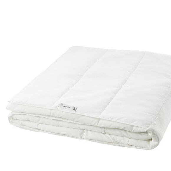 IKEA Safferot Comforter, Queen, Light / Medium, White, Excellent Condition - Picture 1 of 3
